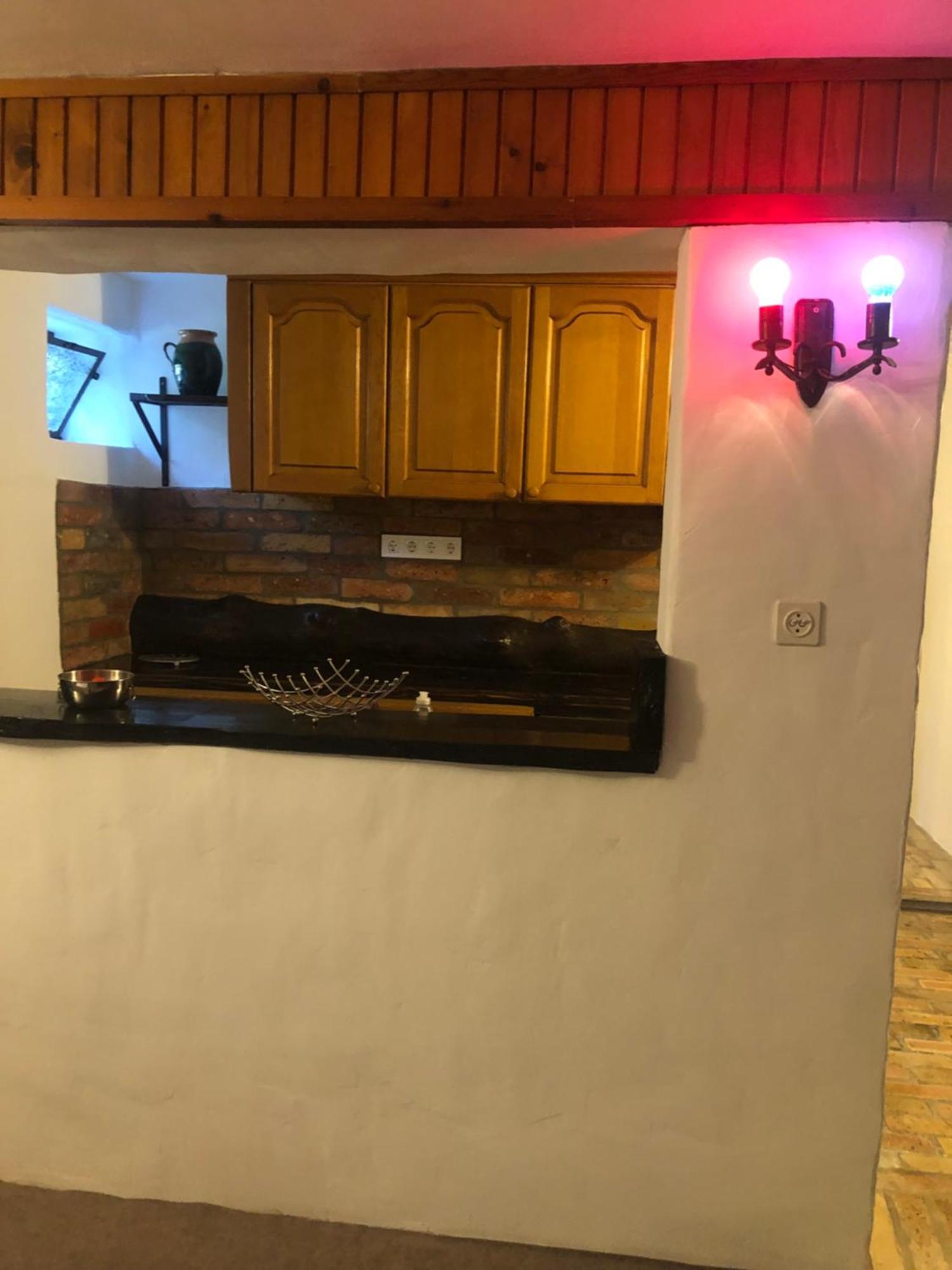 Ferienwohnung R&B Vendeghaz Balatonakarattya Exterior foto